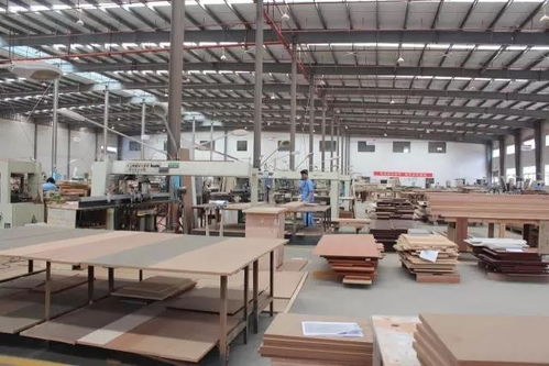 你和心儀的家具之間，差了一個鴻揚全房木制工廠